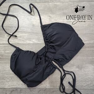 CharmLeaks Halter Keyhole Bikini Top Size M